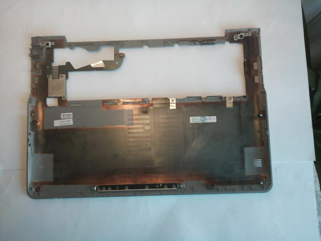 Samsung 5 Series Ultra 13.3" NP530U3C BOTTOM LOWER BASE CASING | BA75-03713D