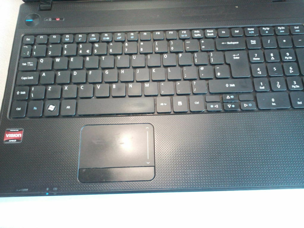 Acer Aspire 5552 15.6” 2.1ghz