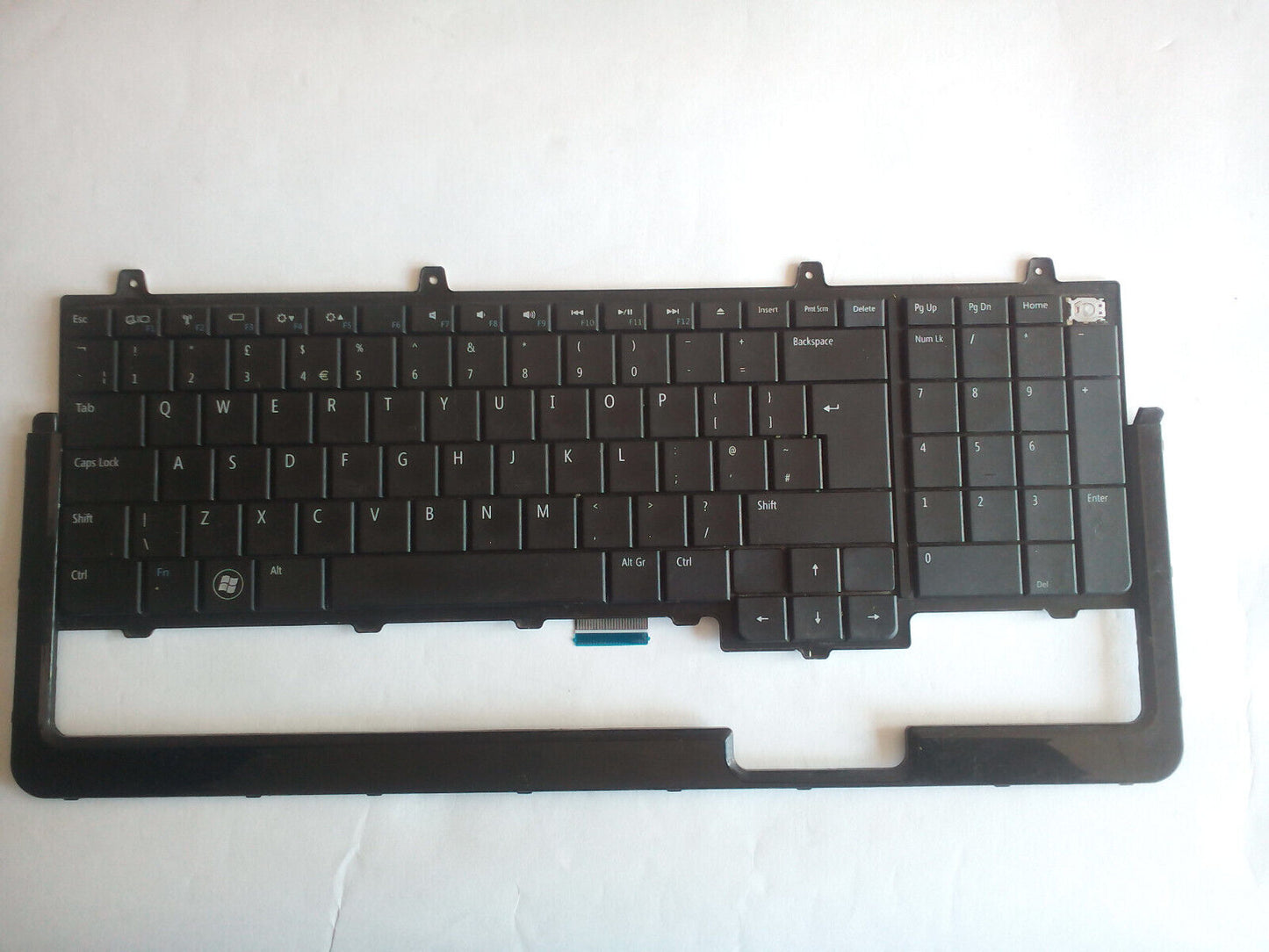Dell Inspiron 1750 0DDW68 Model NSK-DN00U UK qwerty Keyboard + Frame ( Read )