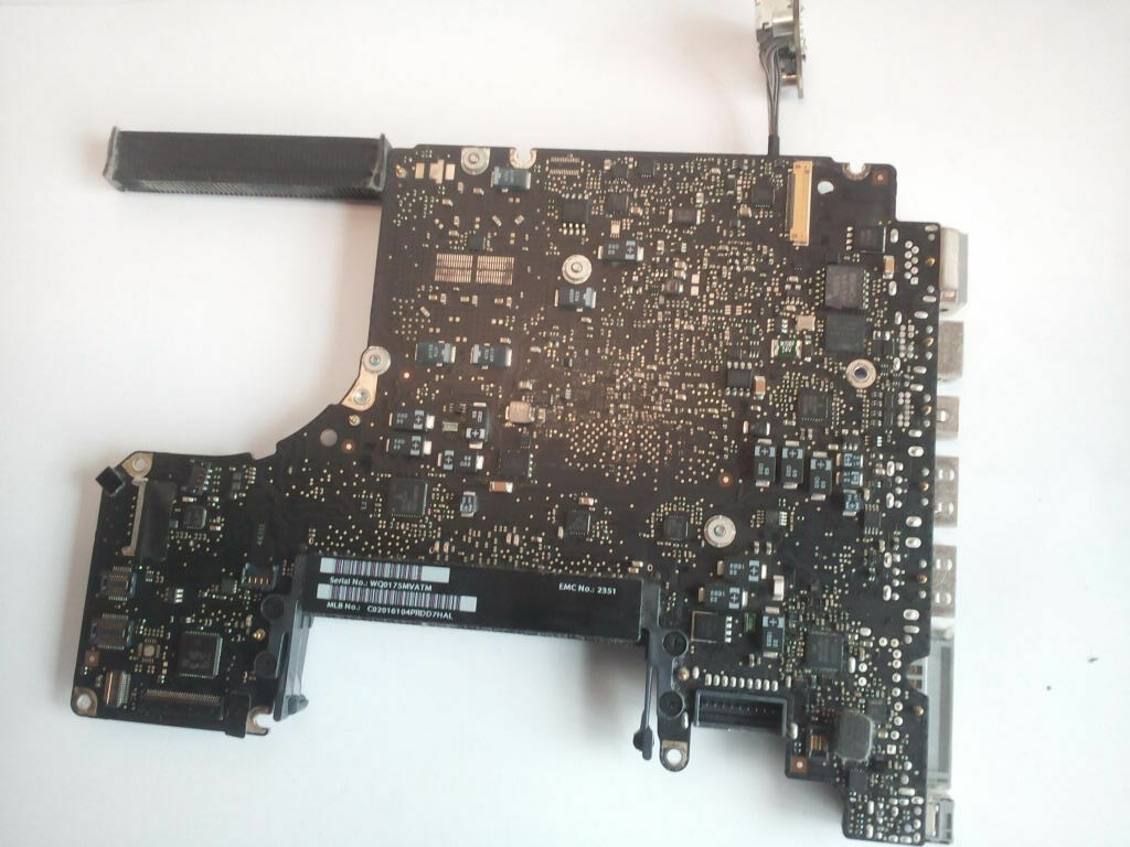 APPLE MacBook Pro 13" 2010 A1278 2.40GHz LOGIC BOARD | 820-2879 | 661-5559
