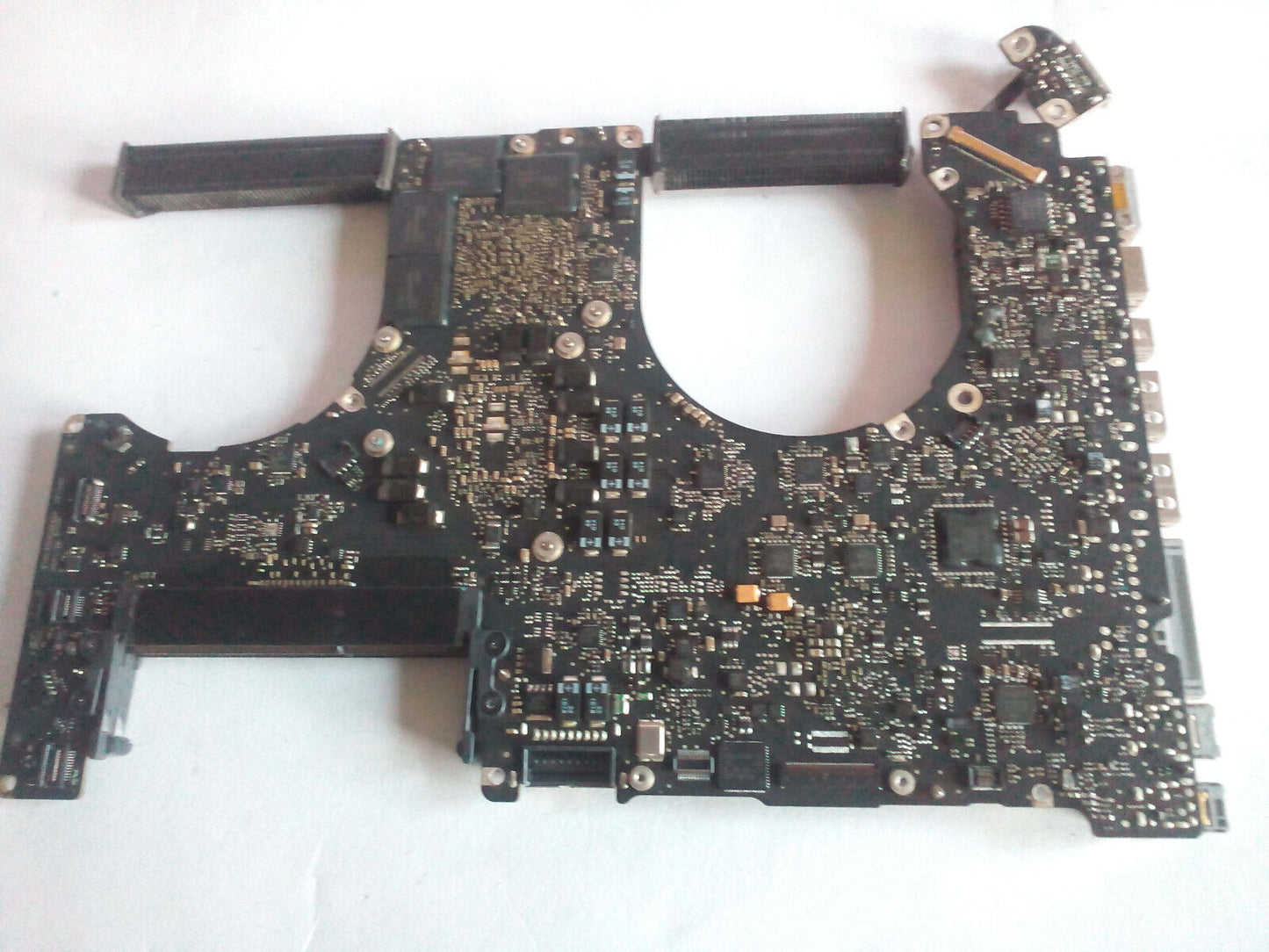 Apple MacBook Pro A1286 Early 2011 i7 2.20GHz 820-2915-B Logic Board | Spares