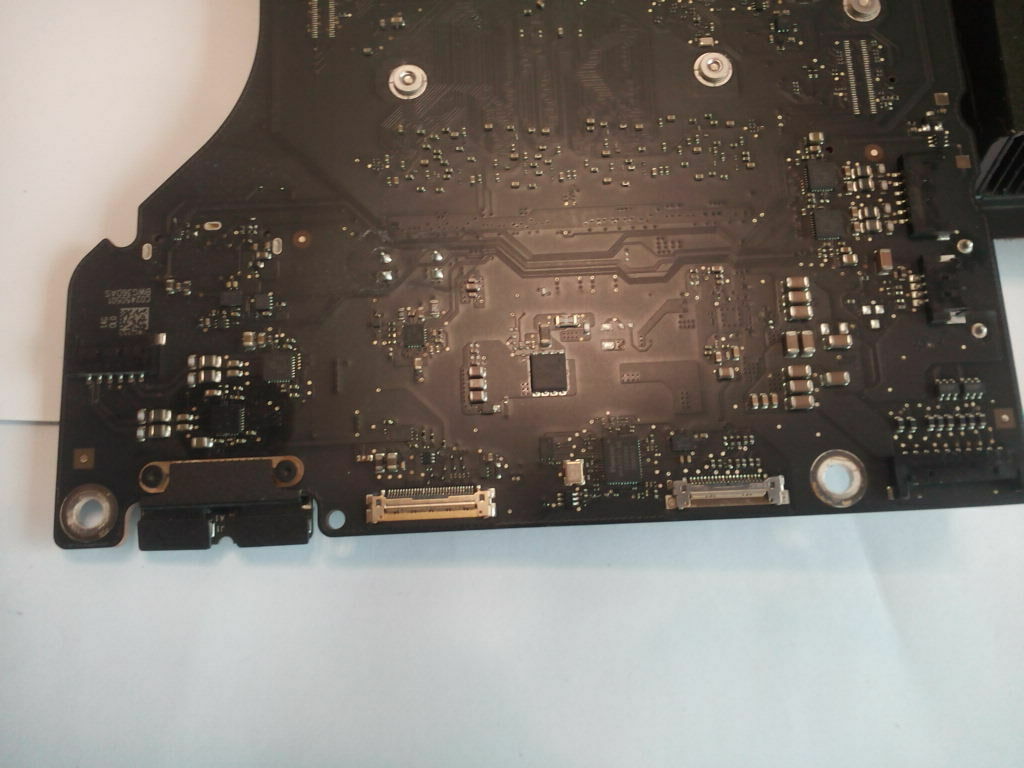Apple iMac 21.5" 2014 A1418 | LOGIC BOARD & I5 CPU 8GB | 820-4668-A | 661-00147