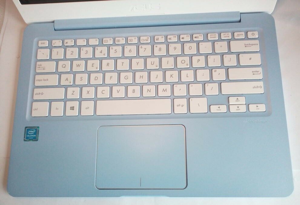 Asus e406s 14” Blue Laptop/Netbook 1.04ghz 4gb Ram 64gb Ssd Window 11 Home