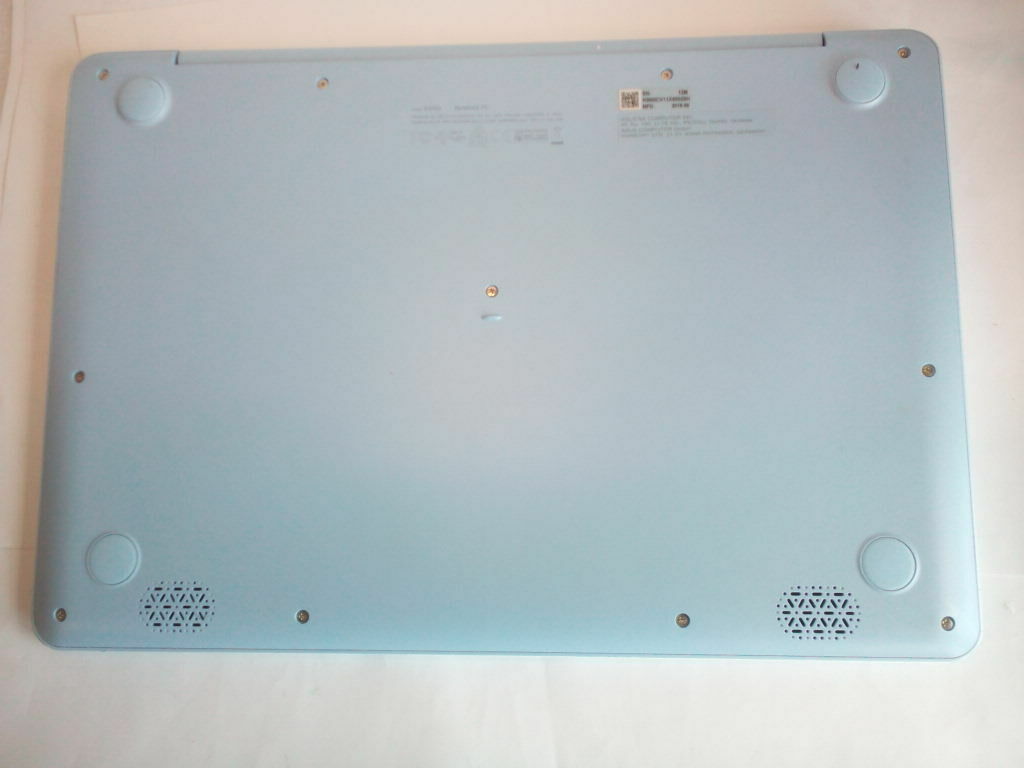 Asus e406s 14” Blue Laptop/Netbook 1.04ghz 4gb Ram 64gb Ssd Window 11 Home