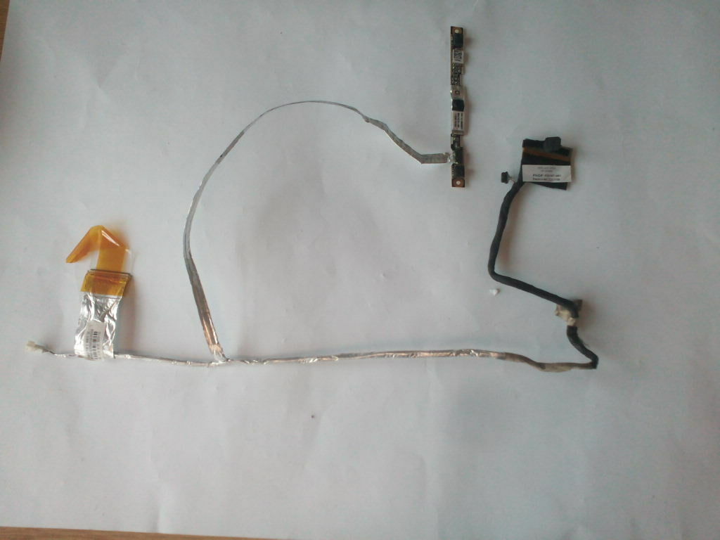 HP Pavilion DV7-6135dx 17.3" LCD VIDEO SCREEN CABLE & WEBCAM 639397-001