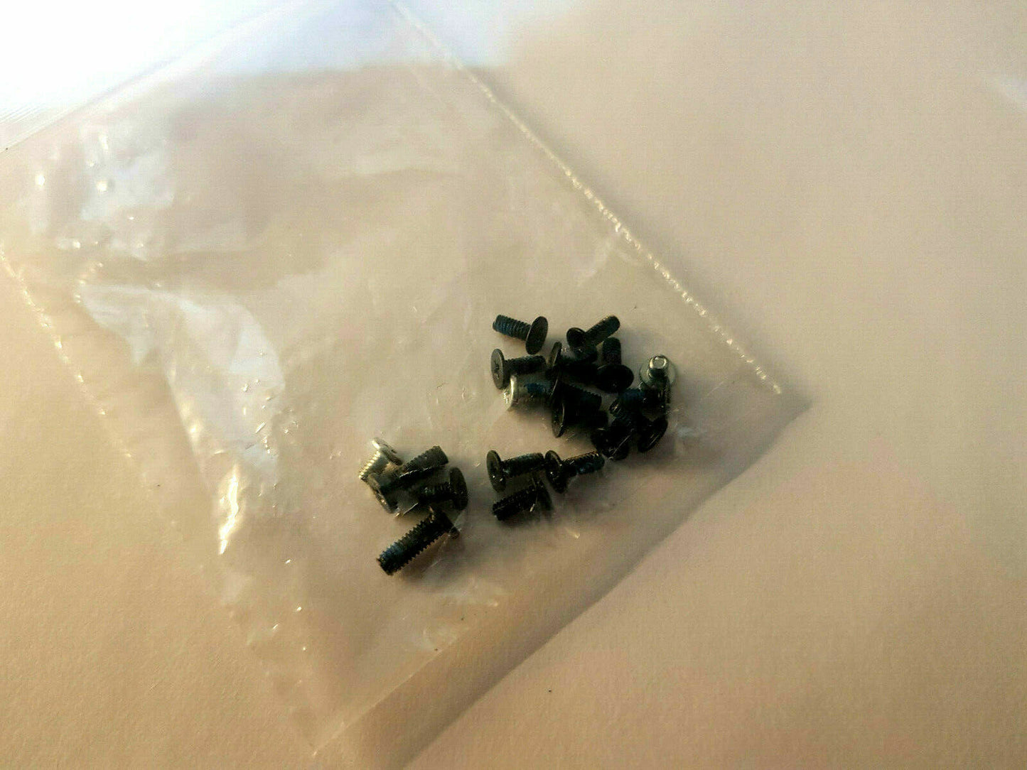 Acer Aspire Spin 1 11."6 N16W2 SP111-31 Complete Full Set Of Screws