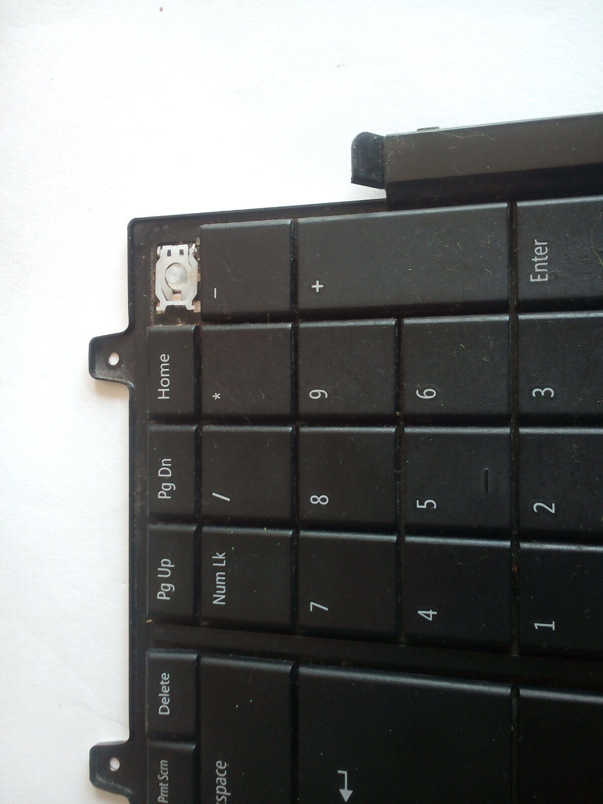Dell Inspiron 1750 0DDW68 Model NSK-DN00U UK qwerty Keyboard + Frame ( Read )