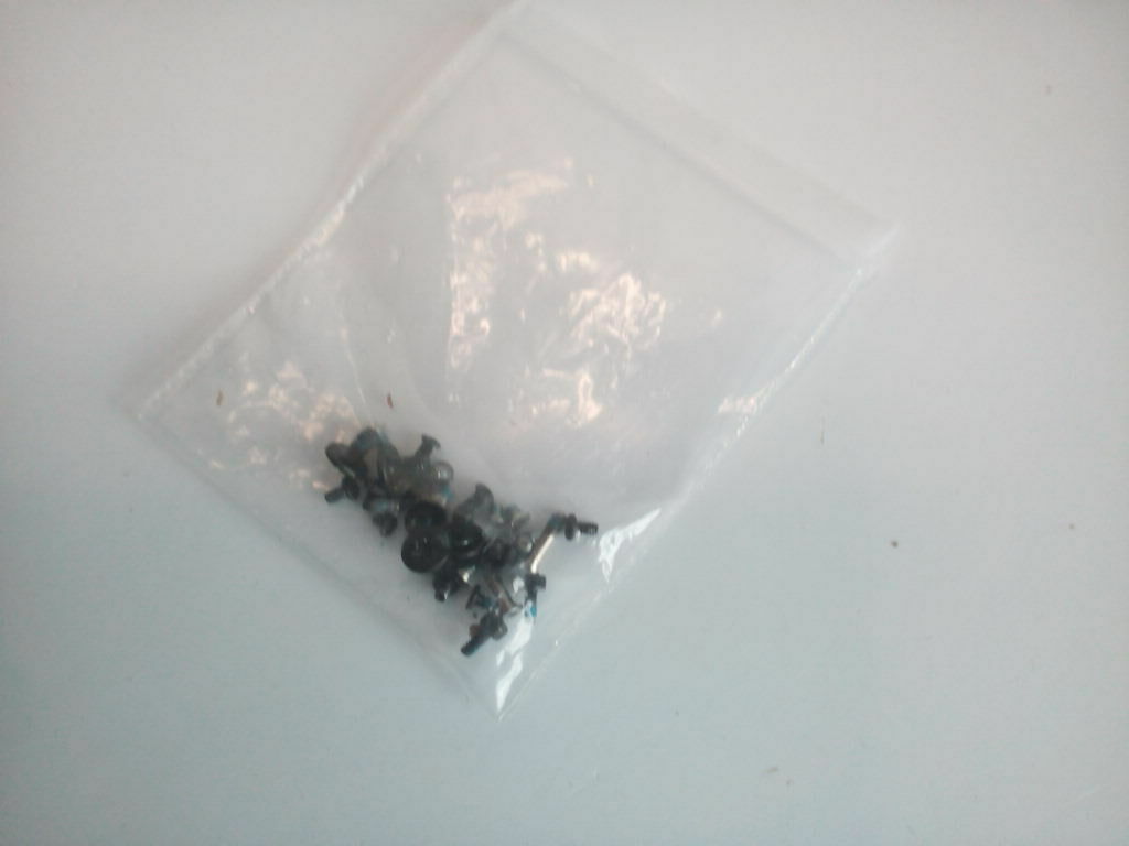 Apple MacBook Air 11" A1465 Early 2013/14/15 COMPLETE FULL SET OF SCREWS