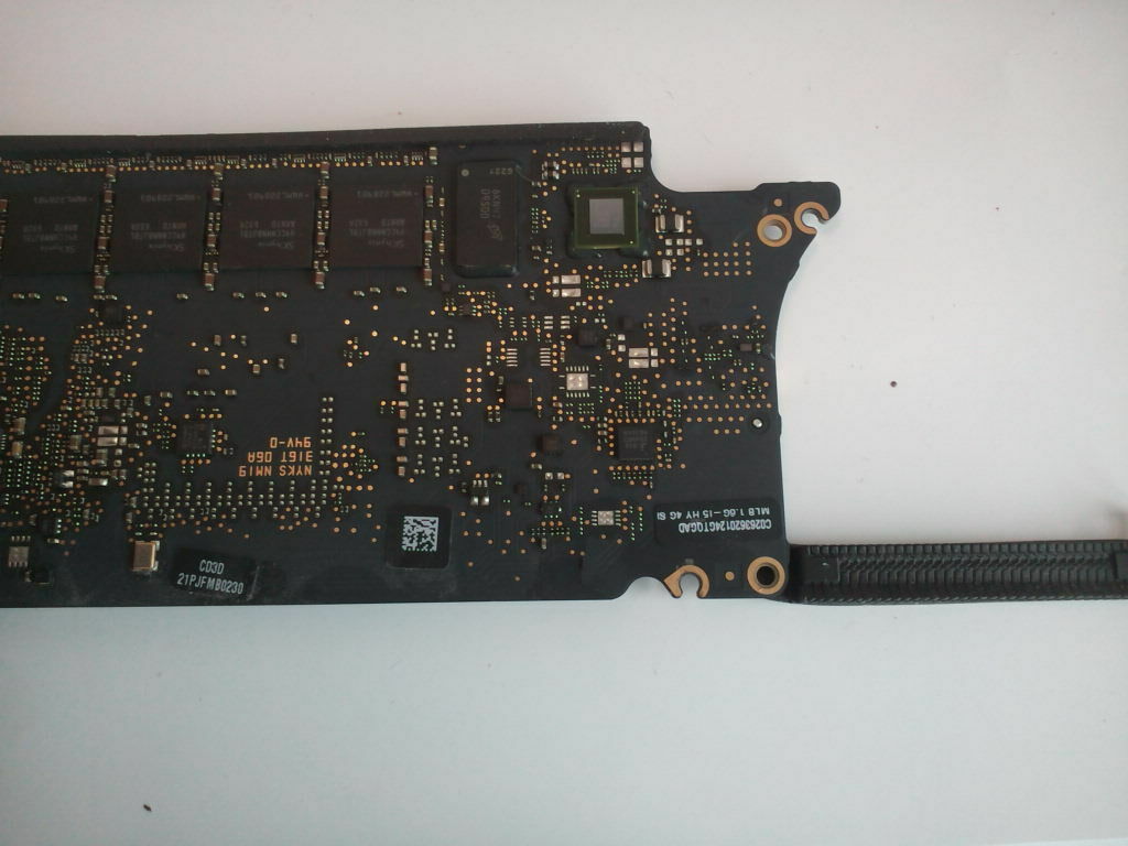 Apple MacBook Air 11" A1465 Early 2015 FAUTLY LOGIC BOARD 820-00164 | 661-02346