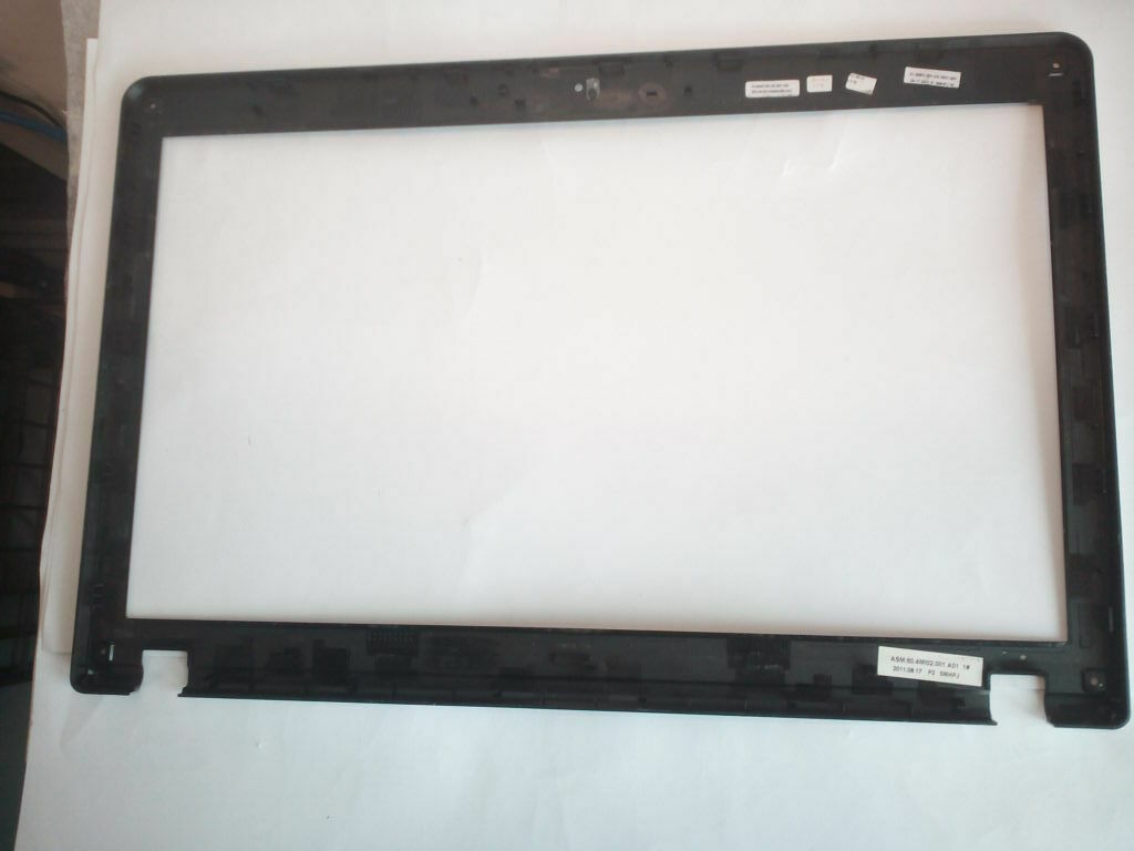 LENOVO THINKPAD EDGE 15.6" E525 OEM SCREEN FRONT BEZEL PANEL | 60.4MI02.001 C1