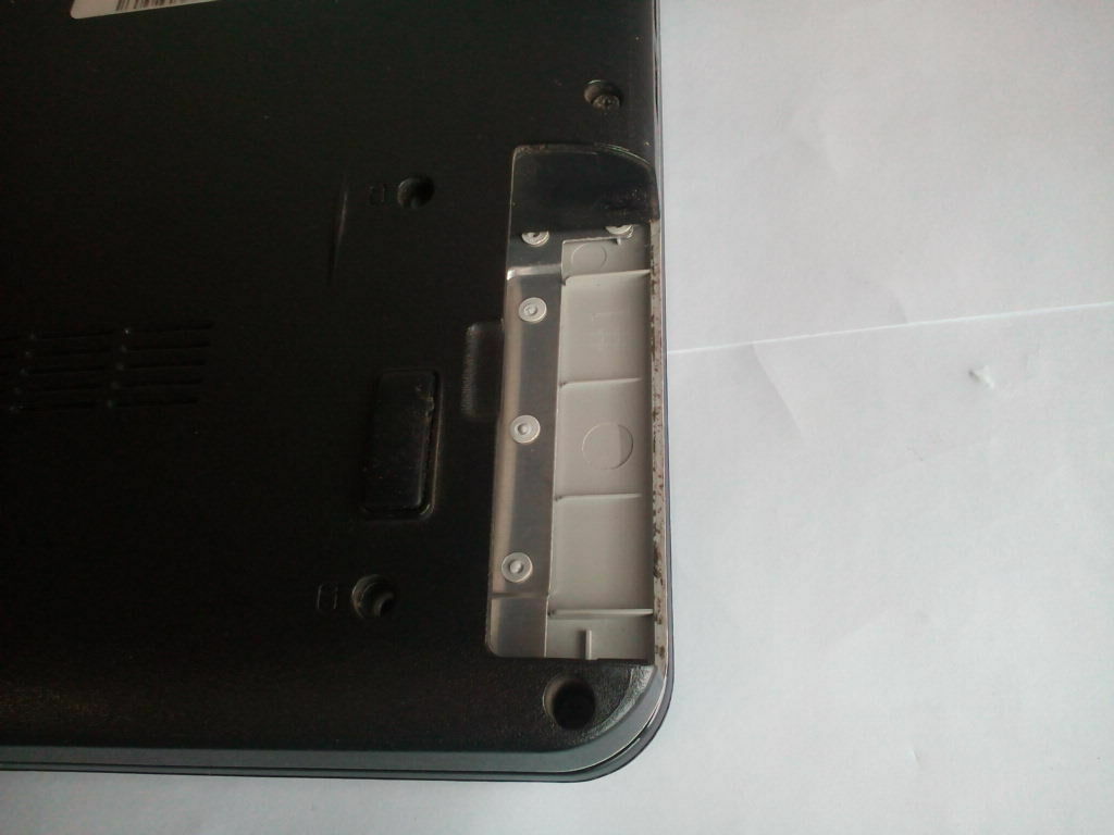 DELL INSPIRON 1750 17.3" 2.00GHz 8GB 128GB SSD W11 LARGE DESKTOP Laptop