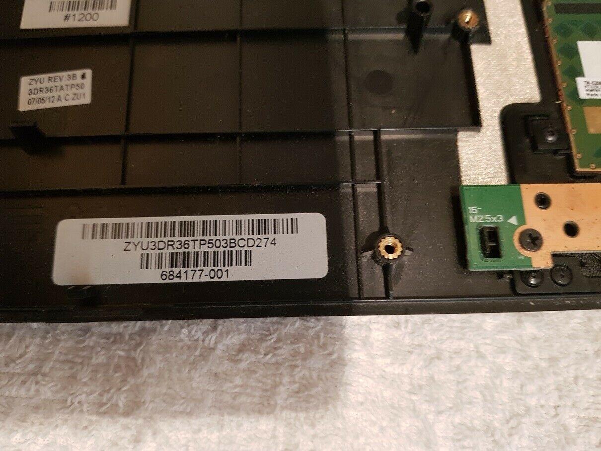 Hp Pavilion G6 Laptop Genuine Palmrest / Touchpad / Speakers / PB / 684177-001