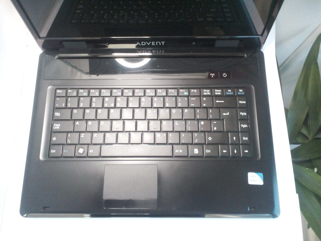 Advent Roma 15.6" C900 2.20GHz 4GB Ram 120GB HDD DVD W11 Pro Webcam UK laptop