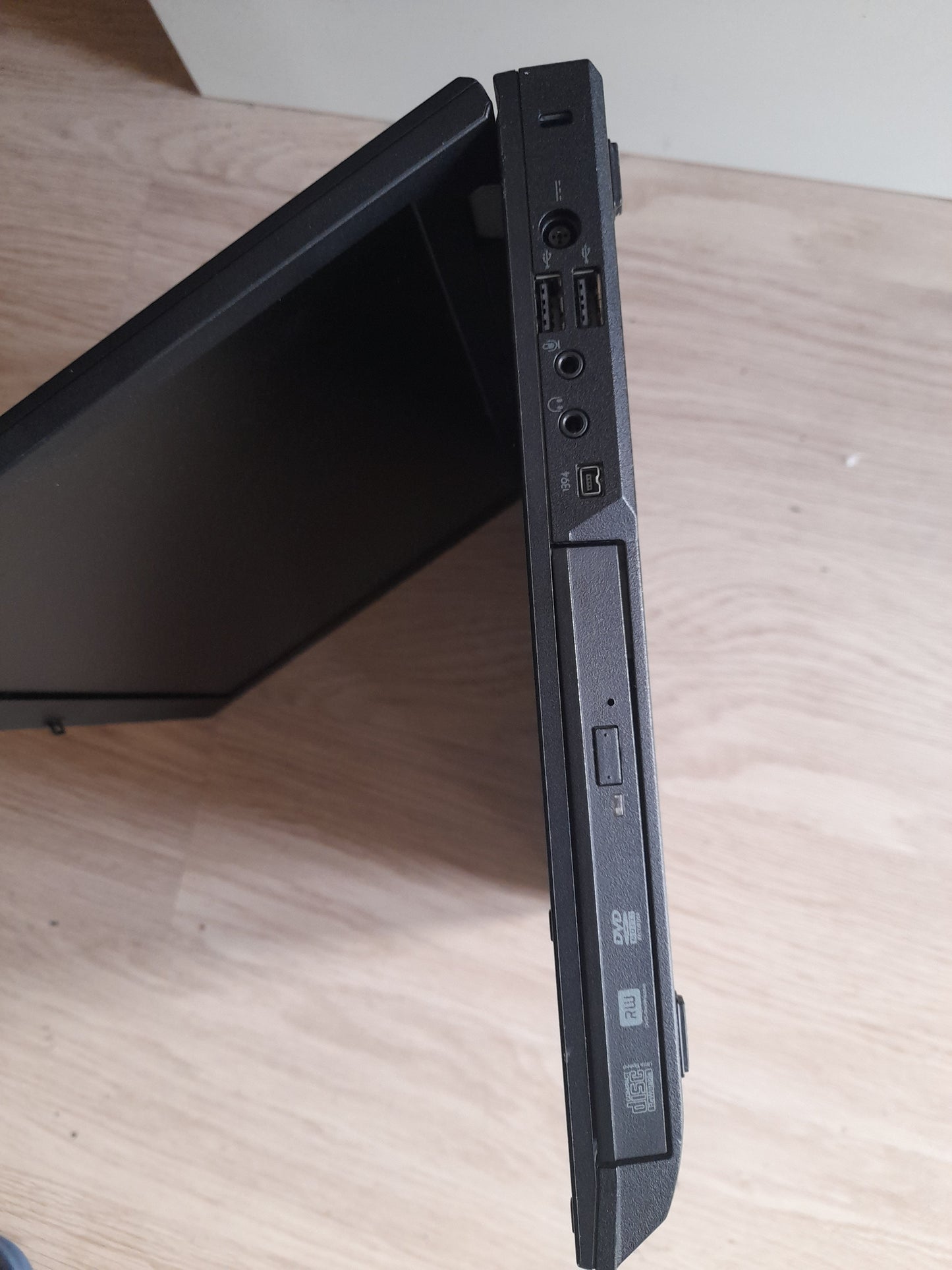 Dell Latitude E5500 15.6" Laptop C2D 120GB SSD 4GB Ram Windows 11 Pro + Office