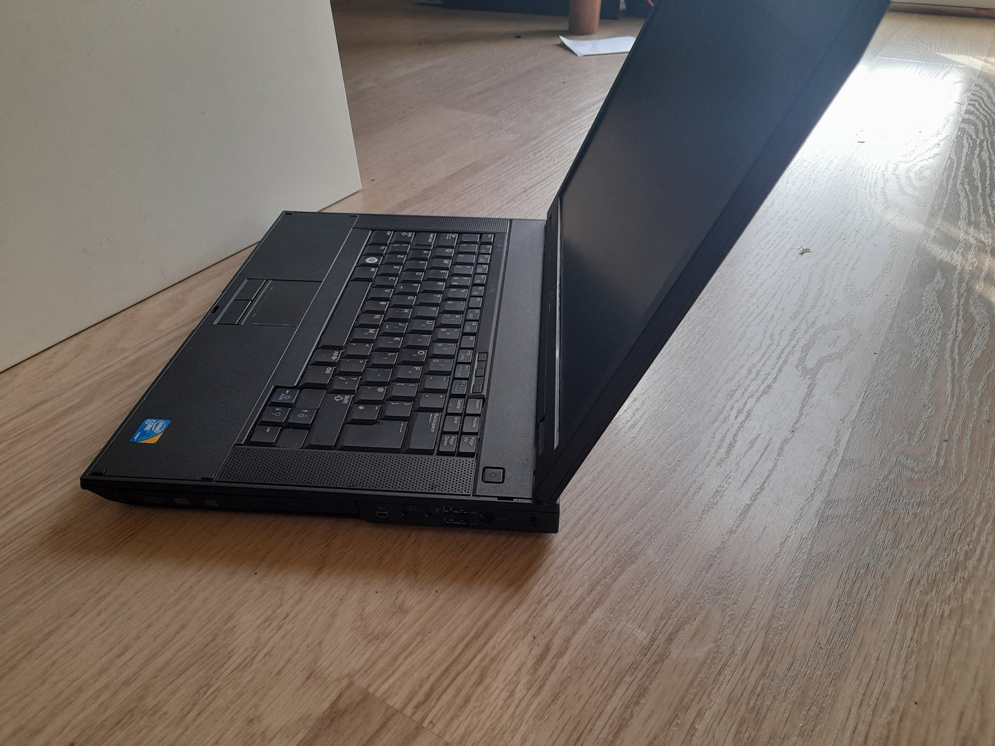 Dell Latitude E5500 15.6" Laptop C2D 120GB SSD 4GB Ram Windows 11 Pro + Office