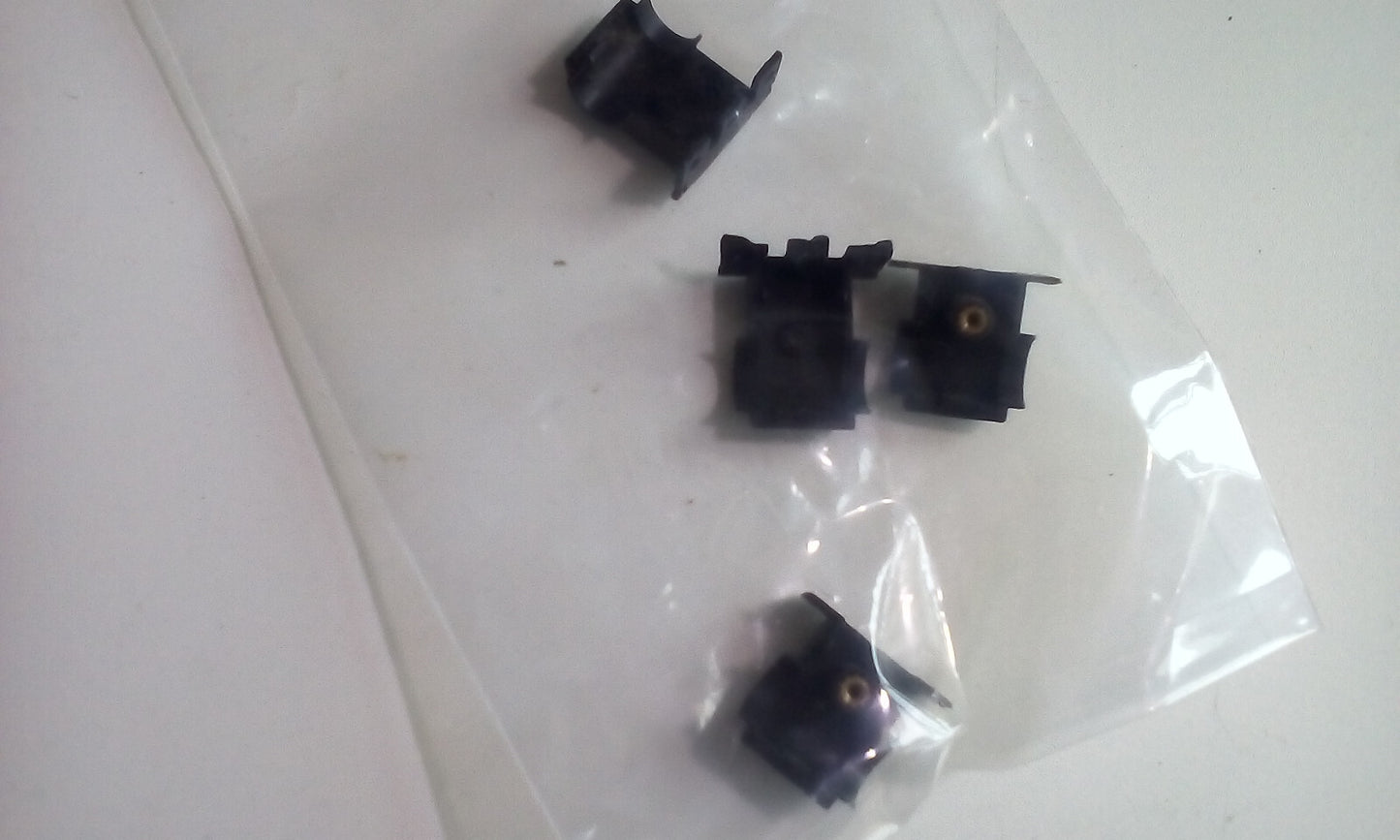 Fujitsu Amilo SI 2636 13.3" Laptop Screen Hinge Covers Black ( Front - Rear )