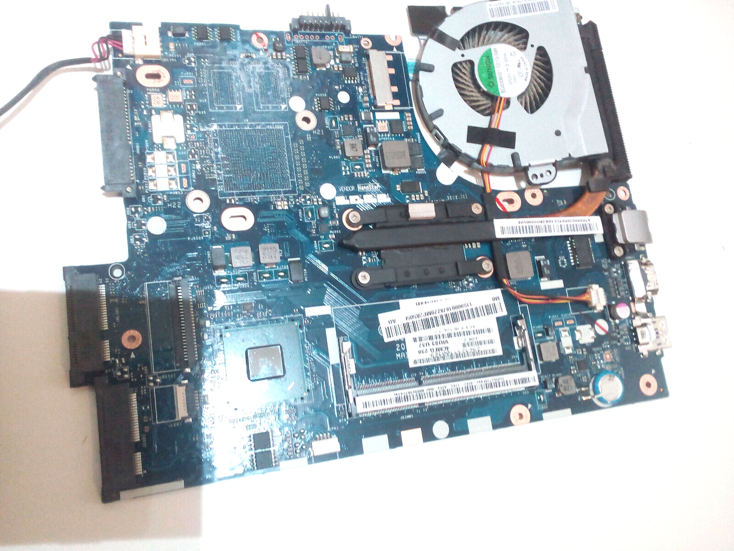 Lenovo Ideapad S300 Laptop Motherboard. VIUS3 LA-8951P + Heatsink / Fan DC Jack