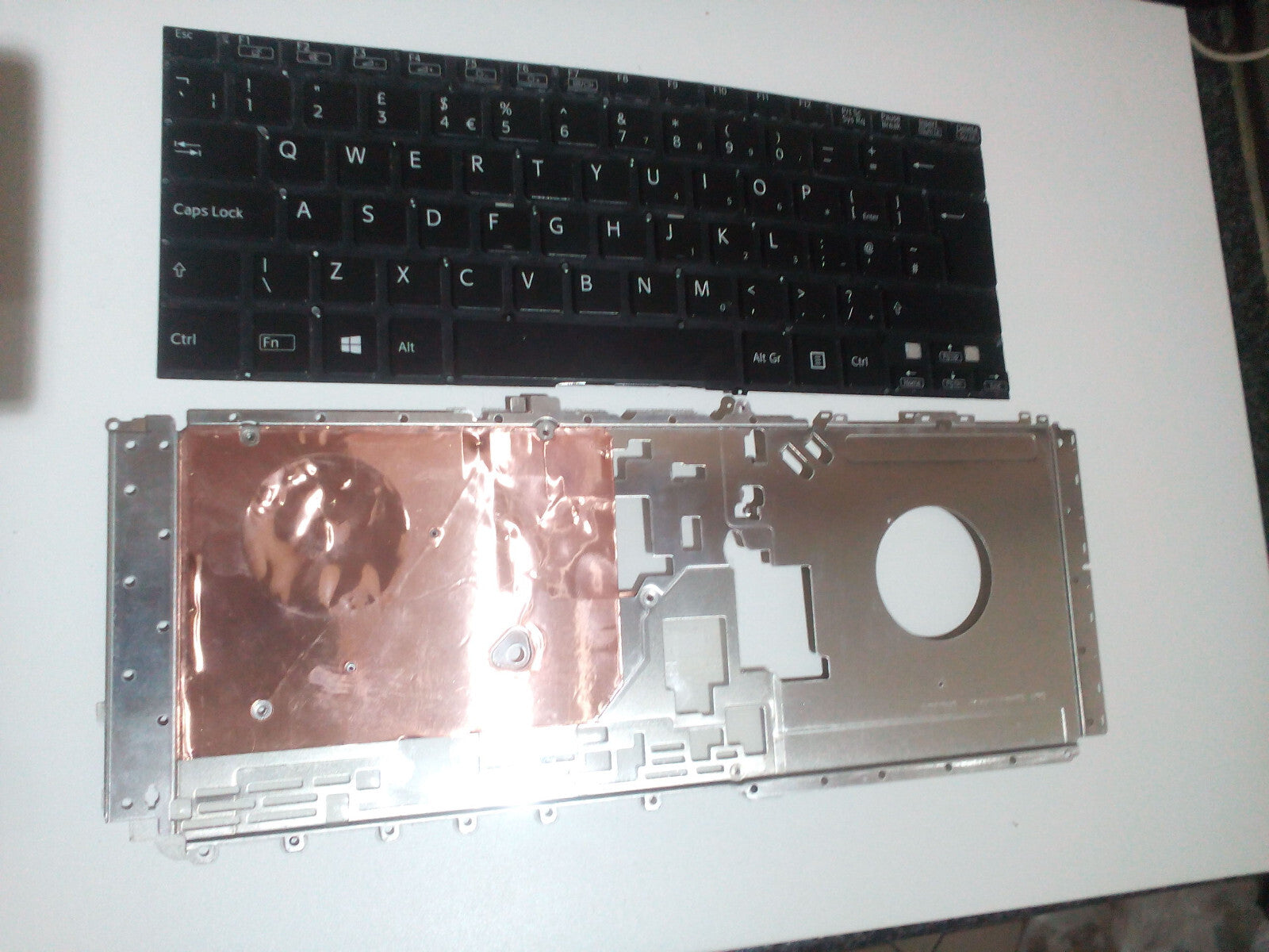 Sony SVF142 SVF142C29M SVF143A25T UK Keyboard + Back NSK-SM0EQ | 4B-NAD03001