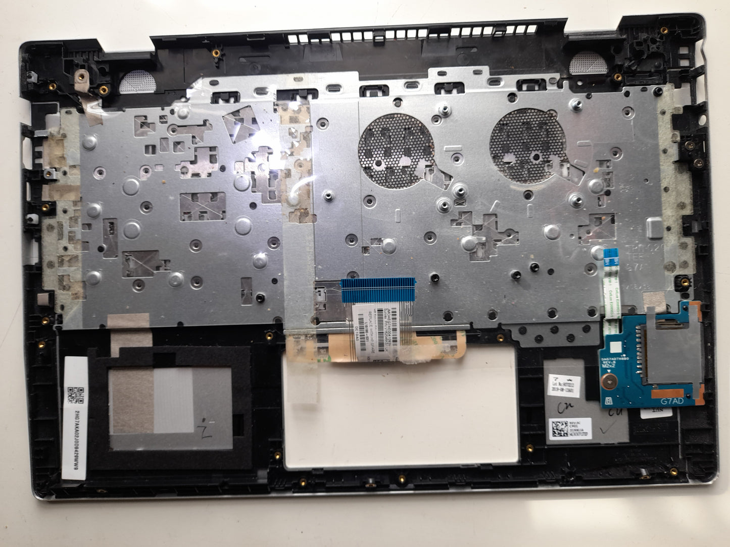 hp Pavilion 14-ce3xxx 14-ce3610sa 14" Palmrest / Keyboard / Card Reader |     L26423-031