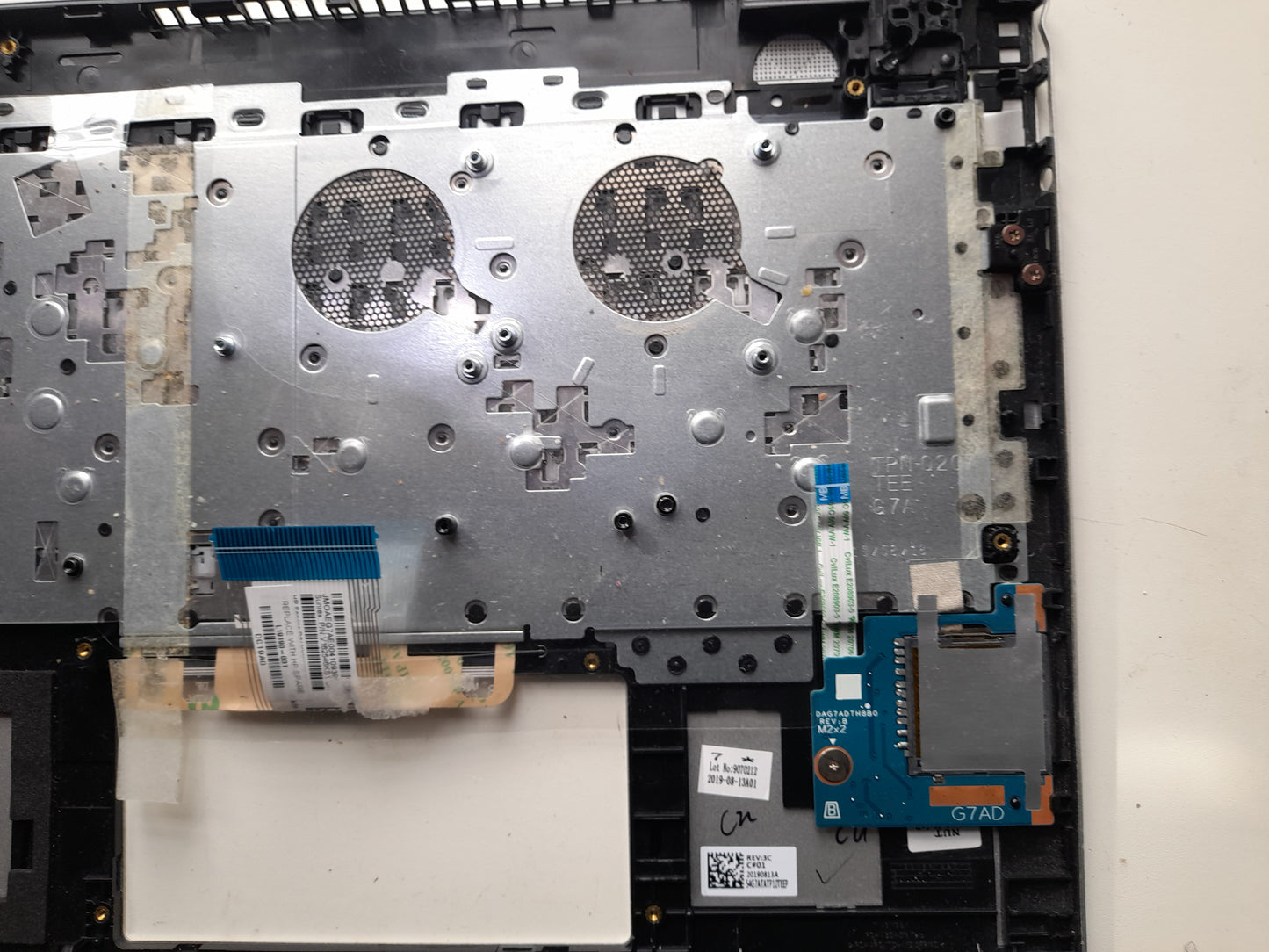 hp Pavilion 14-ce3xxx 14-ce3610sa 14" Palmrest / Keyboard / Card Reader |     L26423-031