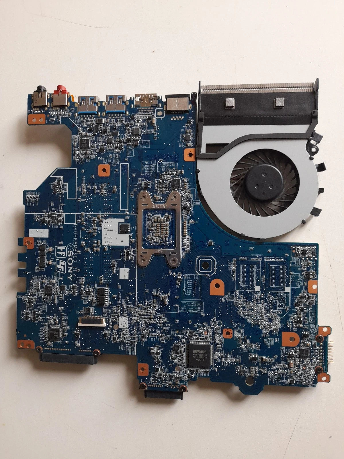 Sony VAIO SVF142C29M Laptop Motherboard + Fan P/N: DA0HK8MB6E0 Rev:E. Core I3
