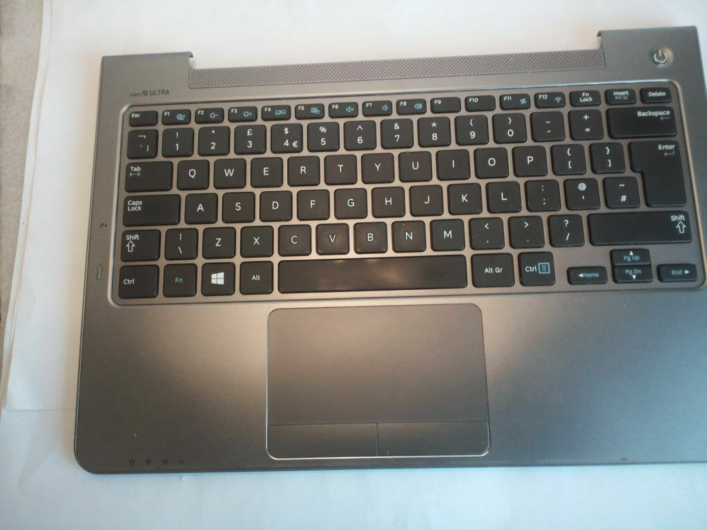 Samsung 5 Series Ultra 13.3" NP530U3C PALMREST KEYBOARD & TOUCHPAD | CNBA5903255