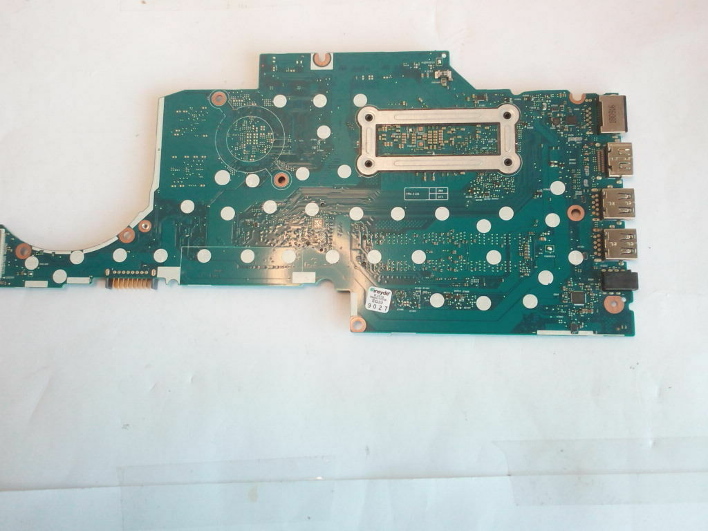 HP 14-CK  14-CK0520SA 14.1"  MOTHERBOARD i5-7200U 2.50GHz DDR4 L42279-601