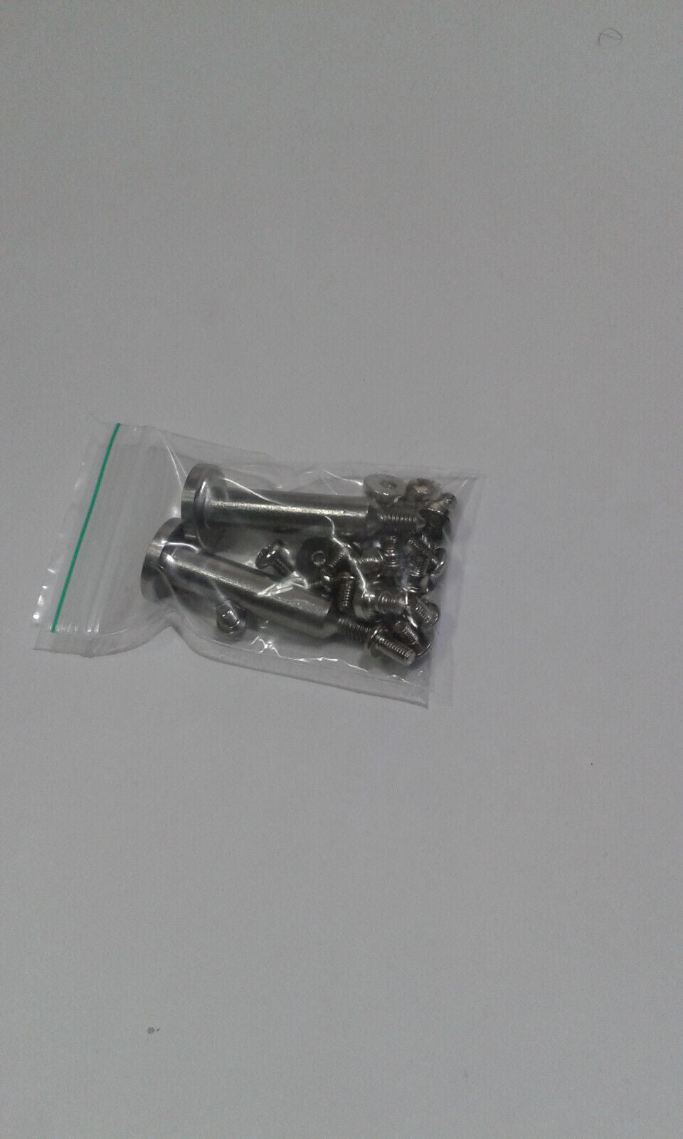 Apple Cinema A1082 23" Late 2005 Complete Full Set Of Screws