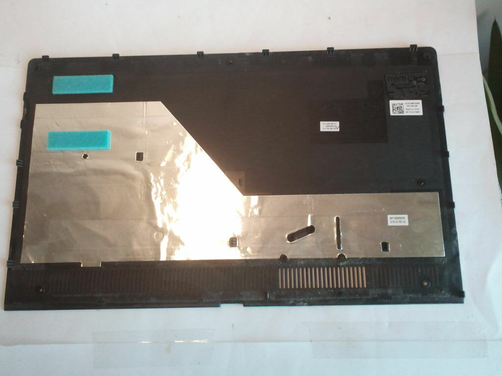 DELL INSPIRON 15-5547 15.6"  BASE LOWER CASE HDD PANEL Cover / Lid 01F4MM