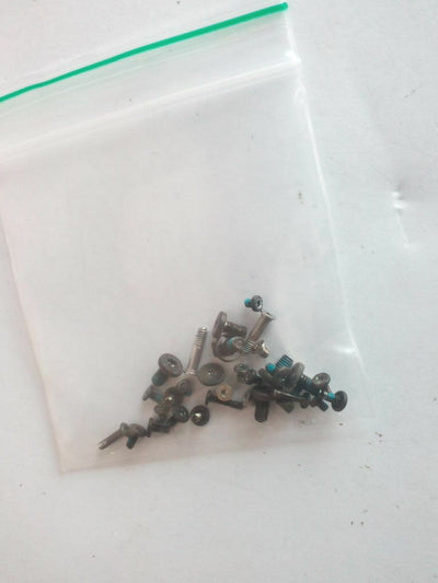MacBook Air 13" 2011 A1369 INTERNAL SCREWS / MOTHERBOARD / SCREEN / KEYBOARD