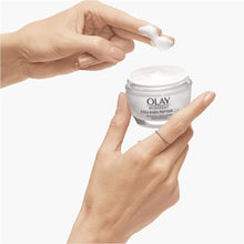 Load image into Gallery viewer, Olay Regenerist Collagen Peptide24 Hydrate -Smooth Restore Day Cream 50ml  Boxed
