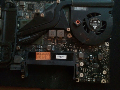 APPLE MACBOOK 13 UNIBODY 2008 A1278 Logic Board 820-2327-A & 2.0GHz CPU Spares