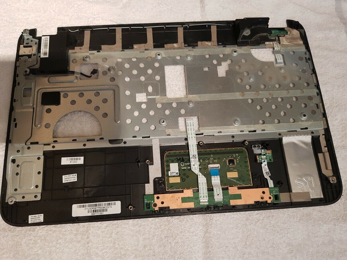 Hp Pavilion G6 Laptop Genuine Palmrest / Touchpad / Speakers / PB / 684177-001