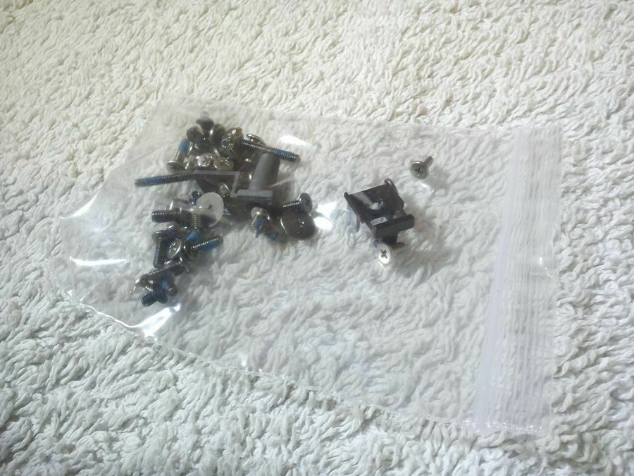 Sony Vaio VPCS115FH / PCG-51111W Laptop COMPLETE SCREWS SET