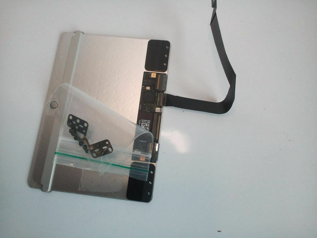 MacBook AIR 13" Mid 2017 A1466 TRACKPAD TOUCHPAD & SCREWS | 923-00976