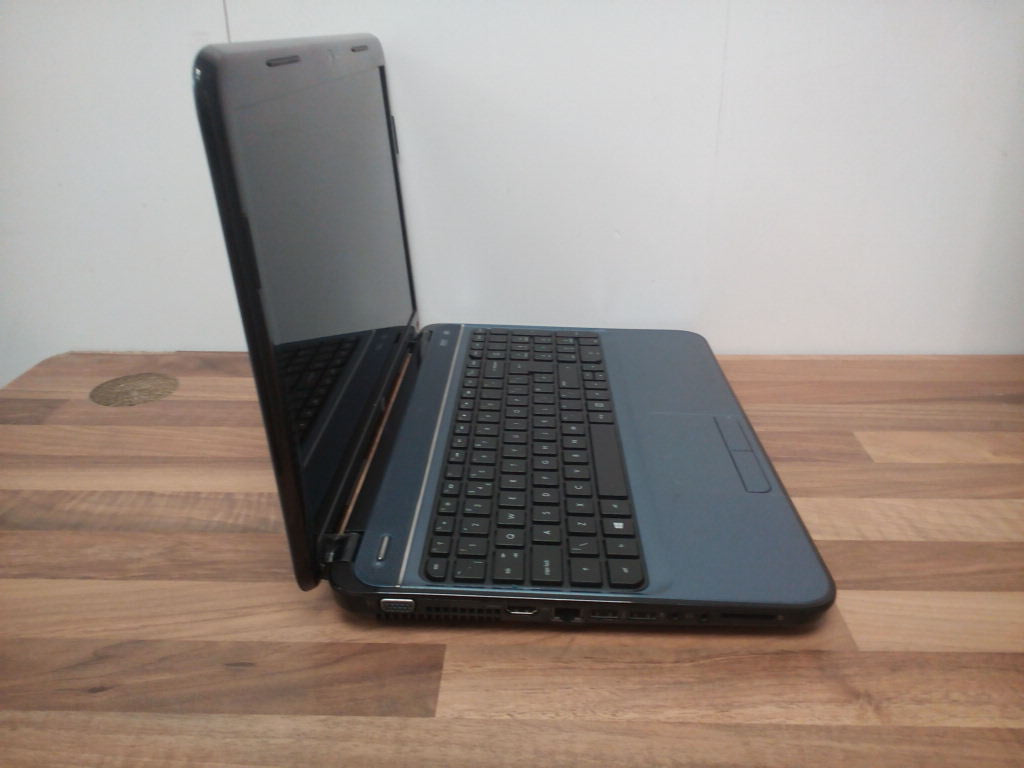 HP Pavillion G6 Blue 15.6" i3 2.40GHz, 6GB 500GB W10 WEBCAM, HDMI Laptop