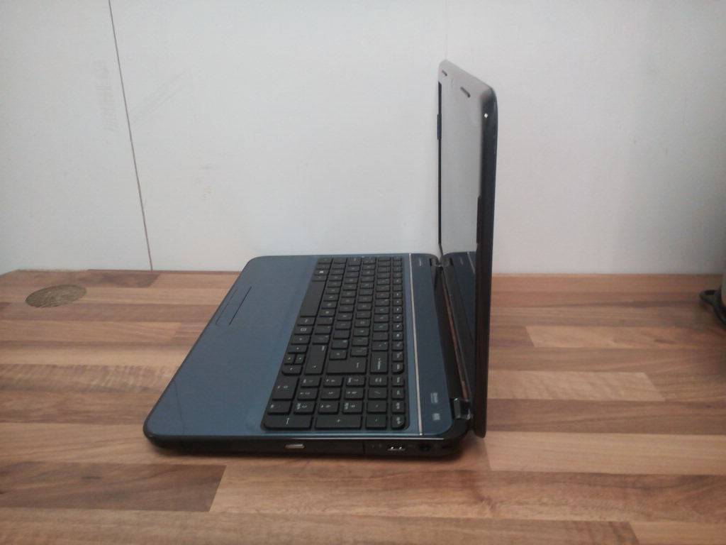HP Pavillion G6 Blue 15.6" i3 2.40GHz, 6GB 500GB W10 WEBCAM, HDMI Laptop