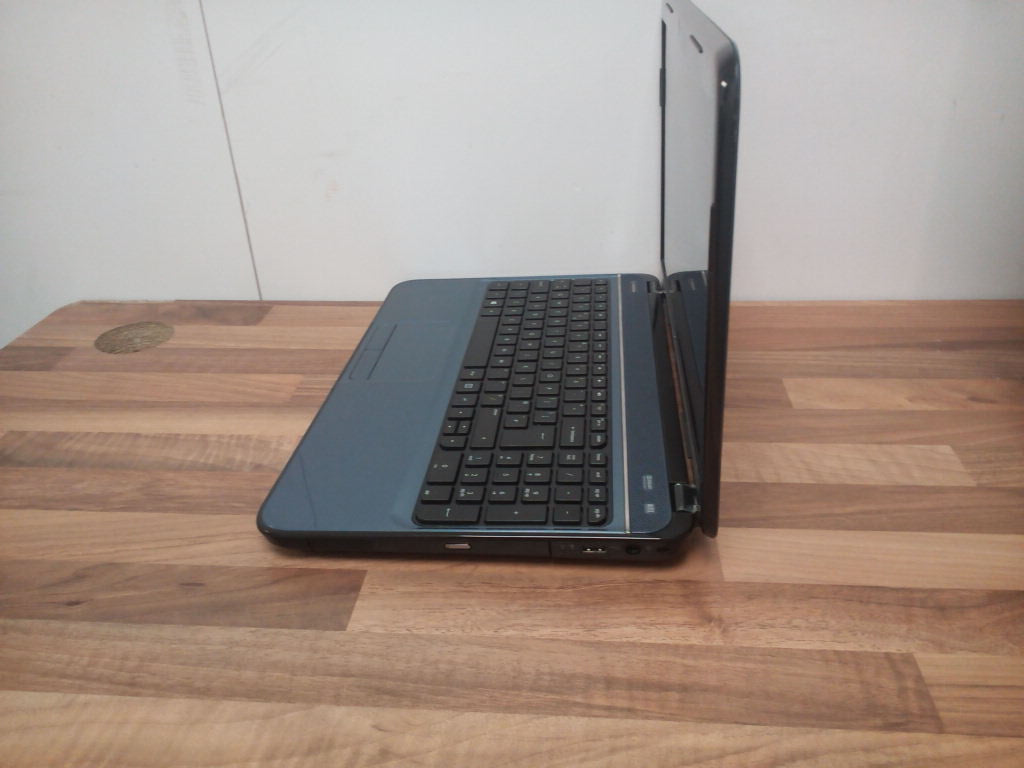 HP Pavillion G6 Blue 15.6" i3 2.40GHz, 6GB 500GB W10 WEBCAM, HDMI Laptop
